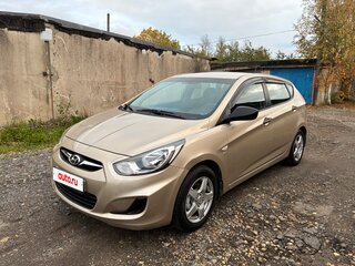 2013 Hyundai Solaris I, бежевый, 779000 рублей, вид 1