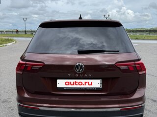 2021 Volkswagen Tiguan II Рестайлинг, коричневый, 2500000 рублей, вид 4