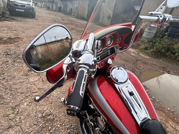 2008 Harley-Davidson Electra Glide, красный, 1200000 рублей - вид 10