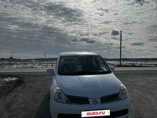 2005 Nissan Tiida Latio I, белый, 480000 рублей, вид 2