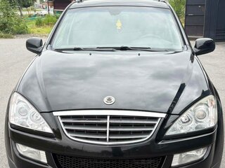 2010 SsangYong Kyron 6-speed I Рестайлинг, чёрный, 700000 рублей, вид 2