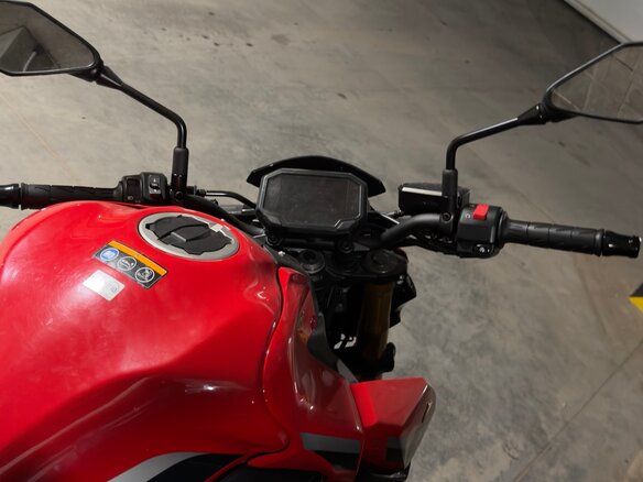 2022 Kawasaki Z 900, красный, 900000 рублей - вид 6