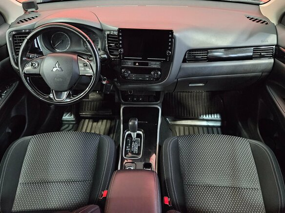 2019 Mitsubishi Outlander III Рестайлинг 3, синий, 2149000 рублей - вид 9