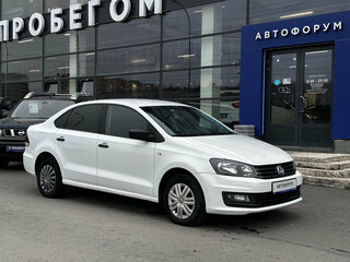 2019 Volkswagen Polo V Рестайлинг, белый, 890000 рублей, вид 1