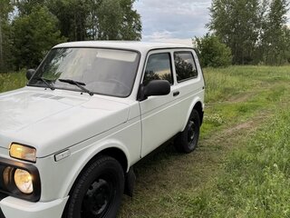 2018 Lada (ВАЗ) 2121 (4x4) I Рестайлинг, белый, 500000 рублей, вид 1