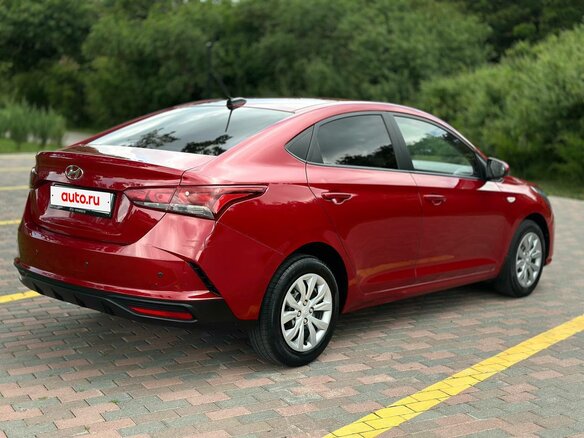 2020 Hyundai Solaris II Рестайлинг, красный, 1050000 рублей - вид 9
