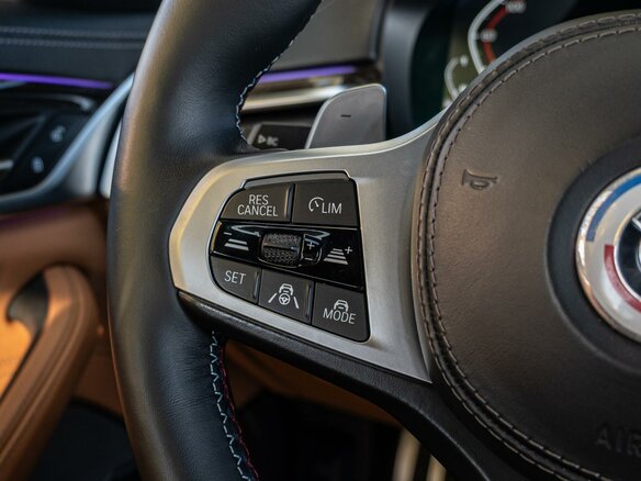 2020 BMW 5 серии 530i xDrive VII (G30/G31/G38) Рестайлинг, серый - вид 16