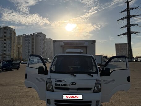 2013 Kia Bongo, белый, 1300000 рублей, вид 1