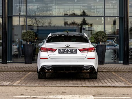 2018 Kia Optima IV Рестайлинг, белый, 1655000 рублей, вид 5