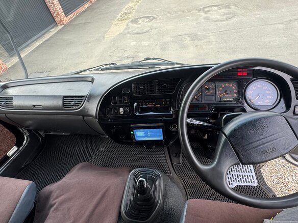 2004 Isuzu Forward (F-Series), белый, 4999999 рублей - вид 10