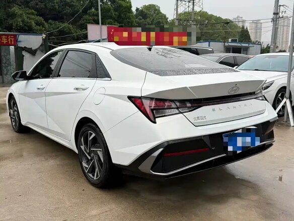 2023 Hyundai Elantra VII (CN7) Рестайлинг, белый, 1658000 рублей - вид 10