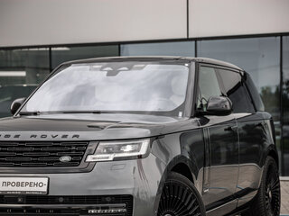2023 Land Rover Range Rover P530 MHEV Long V, серый, 17600000 рублей, вид 2