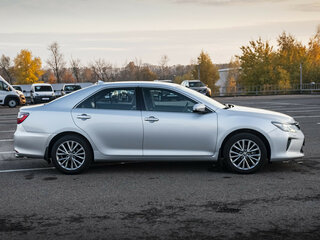 2016 Toyota Camry VII (XV50) Рестайлинг, серебристый, 2547000 рублей, вид 4