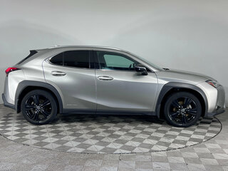 2021 Lexus UX 250h I, серый, 2999000 рублей, вид 4