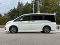 2018 Honda Stepwgn Spada V Рестайлинг, белый, 1610000 рублей - вид 6