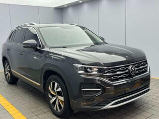 2022 Volkswagen Tayron I, чёрный, 1865000 рублей, вид 3