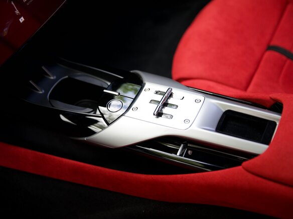 2026 Ferrari 12Cilindri, чёрный, 59900000 рублей - вид 15