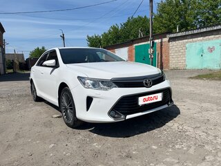 2015 Toyota Camry VII (XV50) Рестайлинг, белый, 1900000 рублей, вид 4