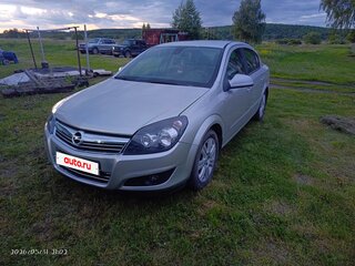 2010 Opel Astra H Рестайлинг, серебристый, 500000 рублей, вид 1