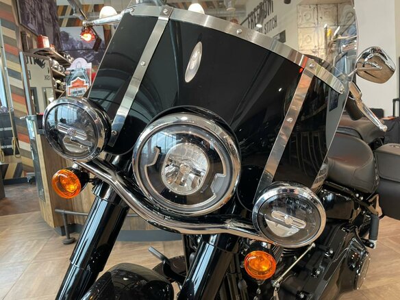 2021 Harley-Davidson Heritage, чёрный, 3400000 рублей - вид 12