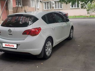 2010 Opel Astra J, белый, 500000 рублей, вид 3