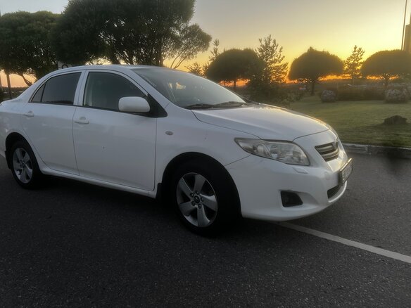 2007 Toyota Corolla X (E140, E150), белый, 700000 рублей - вид 2