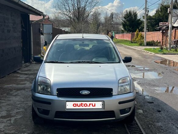 2002 Ford Fusion I, серебристый, 250000 рублей - вид 1