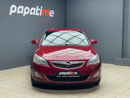 2011 Opel Astra J, красный, 675000 рублей, вид 2