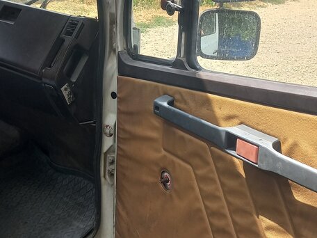 1992 Mercedes-Benz 814, белый, 570000 рублей, вид 4