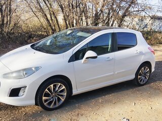 2012 Peugeot 308 I Рестайлинг, белый, 360000 рублей, вид 1