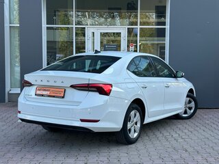 2021 Skoda Octavia IV (A8), белый, 2099000 рублей, вид 3