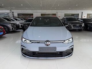 2022 Volkswagen Golf VIII, серый, 1545000 рублей, вид 1