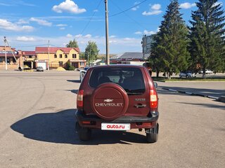 2004 Chevrolet Niva I, красный, 560000 рублей, вид 3