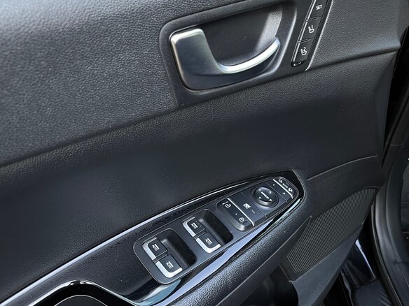 2018 Kia Optima IV Рестайлинг, чёрный, 2200000 рублей - вид 16