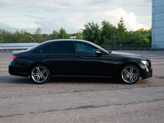 2018 Mercedes-Benz E-Класс 200 V (W213, S213, C238), чёрный, 2341509 рублей, вид 5