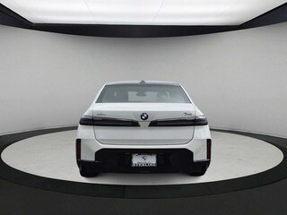 2026 BMW 7 серии 740 xDrive VII (G70) Рестайлинг, белый, 16652931 рублей, вид 5
