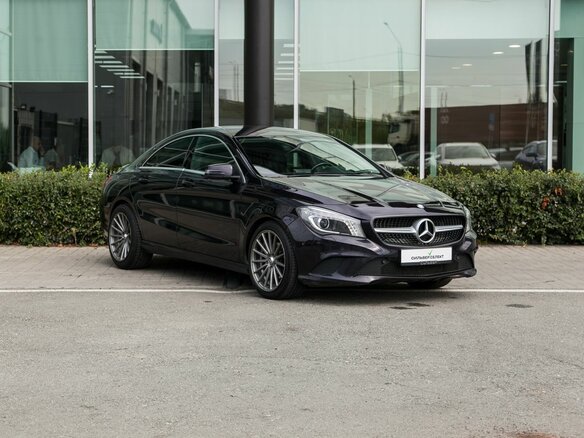 2014 Mercedes-Benz CLA 200 I (C117, X117), фиолетовый, 1420000 рублей - вид 4