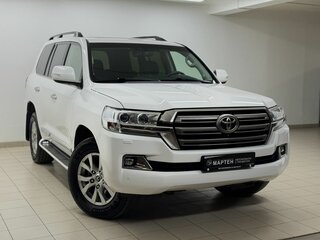 2015 Toyota Land Cruiser 200 Series Рестайлинг 2, белый, 6150000 рублей, вид 3