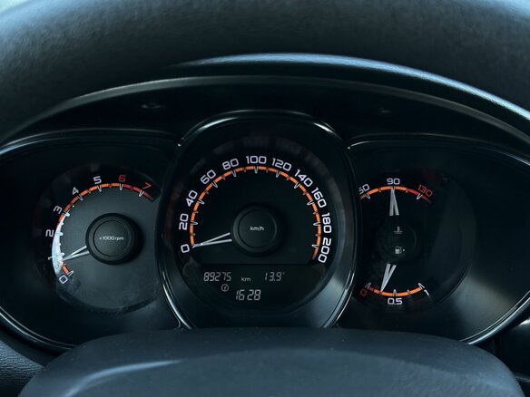 2019 Lada (ВАЗ) Vesta SW I, белый, 999000 рублей - вид 16
