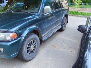 2000 Mitsubishi Montero Sport I, зелёный, 800000 рублей, вид 4