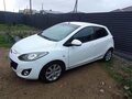 2012 Mazda 2 II Рестайлинг (DE2), белый, 750000 рублей