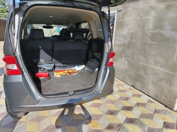 2008 Honda Freed I, серый, 900000 рублей - вид 5