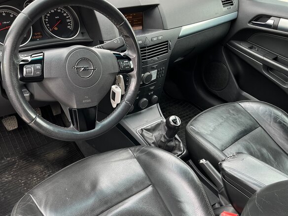2007 Opel Astra GTC H Рестайлинг, серый, 600000 рублей - вид 5