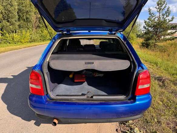1998 Audi A4 I (B5), синий, 660000 рублей - вид 23