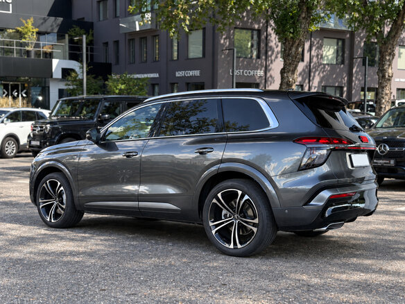 2026 Audi Q7 III (G8), чёрный, 16590000 рублей - вид 4