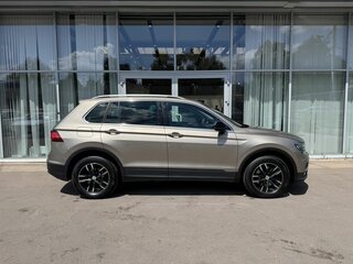 2019 Volkswagen Tiguan II, бежевый, 2390000 рублей, вид 4
