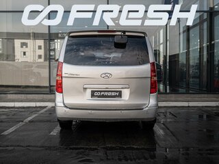2009 Hyundai Grand Starex I, серый, 1590000 рублей, вид 4
