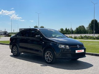 2015 Volkswagen Polo V, чёрный, 890000 рублей, вид 2