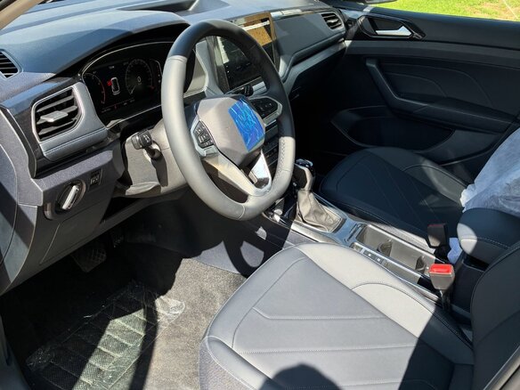 2026 Volkswagen Tharu XR, серый, 2000000 рублей - вид 5