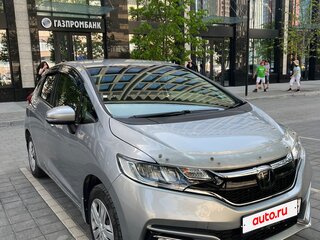 2017 Honda Fit III Рестайлинг, серебристый, 1220000 рублей, вид 5
